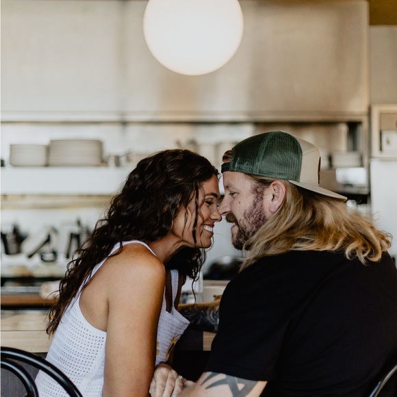 Meet your Posher, Taylor - Picture 2 of 2